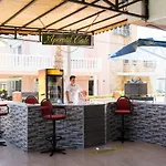 Holiday Hotel